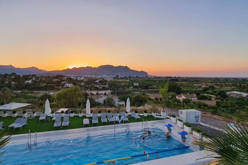 Denia - Golf La Sella "Refugio Marino" Apartment Педрегер Екстериор снимка